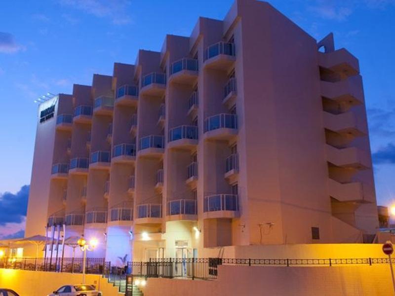 Rimonim Madison Hotel Naharia Buitenkant foto