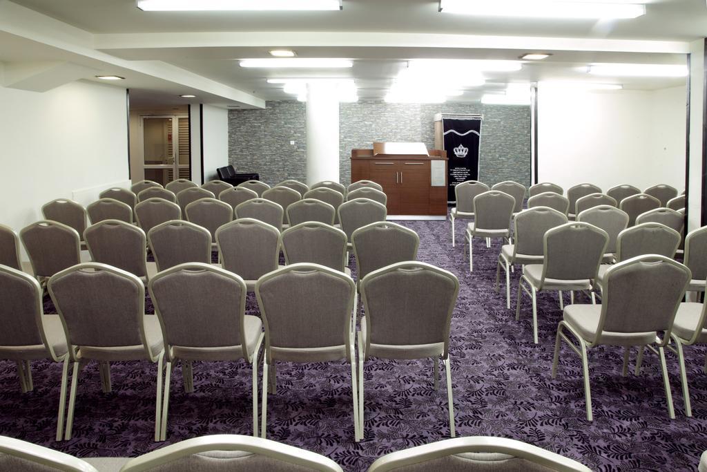 Rimonim Madison Hotel Naharia Buitenkant foto