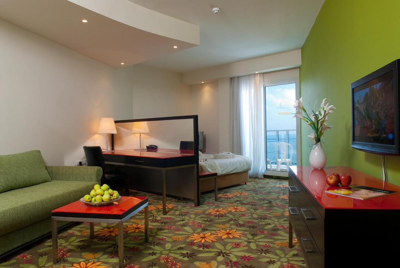 Rimonim Madison Hotel Naharia Kamer foto